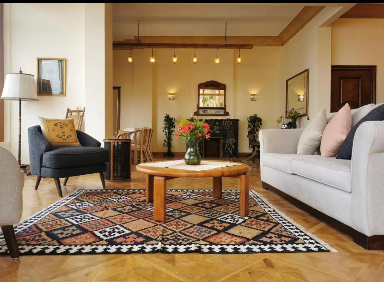 Luxury On The Nile - Zamalek Apartments Каїр Екстер'єр фото