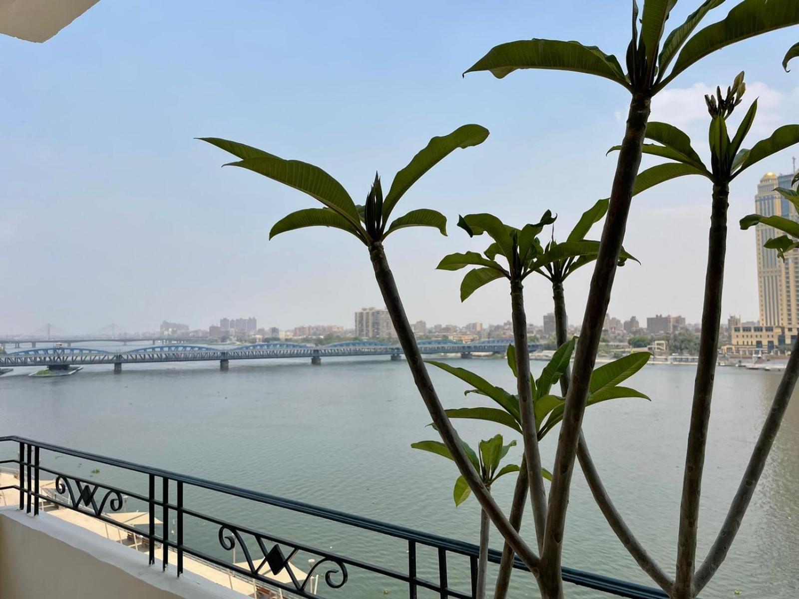 Luxury On The Nile - Zamalek Apartments Каїр Екстер'єр фото
